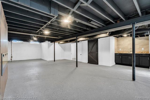 20574 Rutherford Street, Detroit, MI 48235