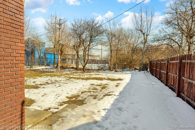 20574 Rutherford Street, Detroit, MI 48235