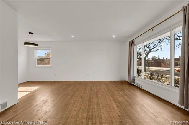 20574 Rutherford Street, Detroit, MI 48235