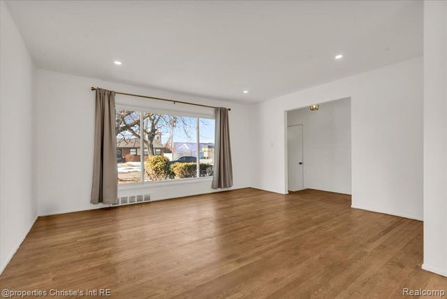 20574 Rutherford Street, Detroit, MI 48235