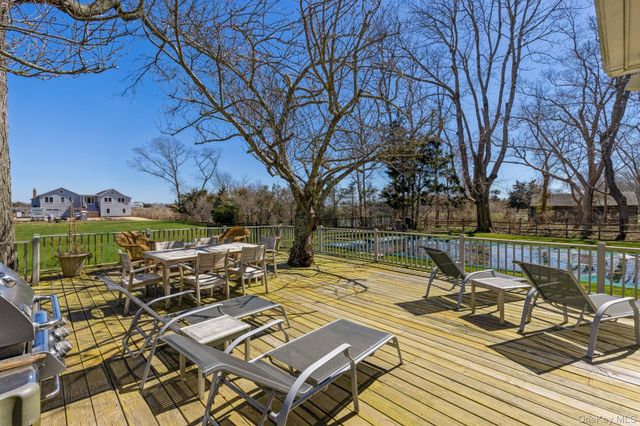 29 Alden Lane, Quiogue, NY 11978