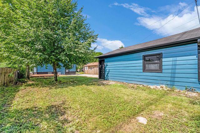4910 N 107th STREET, Milwaukee, WI 53225