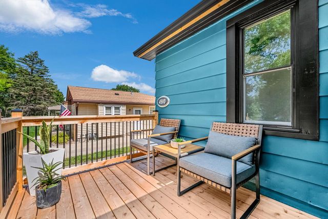 4910 N 107th STREET, Milwaukee, WI 53225