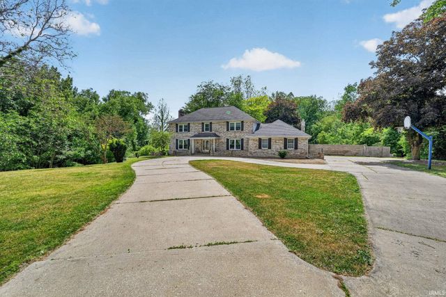 1765 N Bay Drive, Elkhart, IN 46514