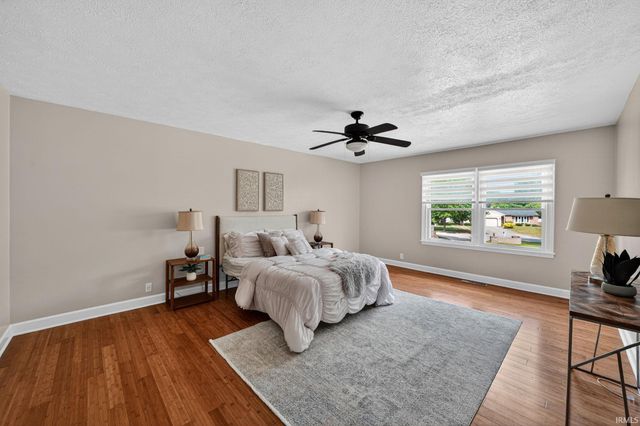 1765 N Bay Drive, Elkhart, IN 46514