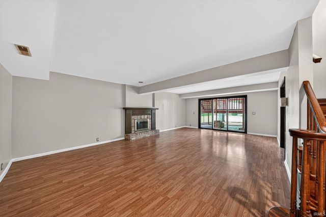 1765 N Bay Drive, Elkhart, IN 46514