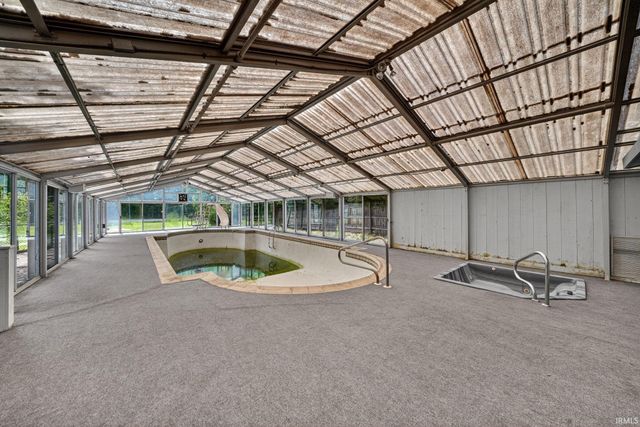 1765 N Bay Drive, Elkhart, IN 46514