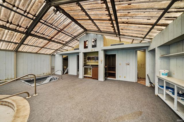 1765 N Bay Drive, Elkhart, IN 46514