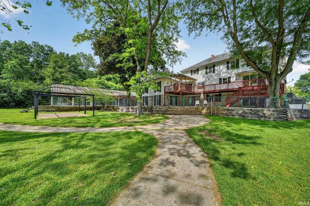 1765 N Bay Drive, Elkhart, IN 46514