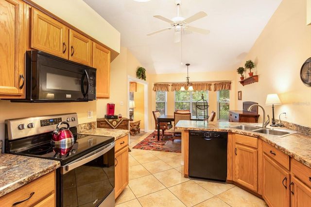 25845 GLEN EAGLE DR, Leesburg, FL 34748