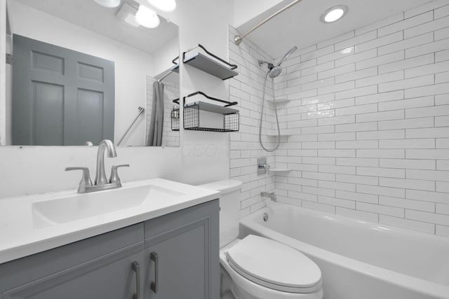 1370 Erickson Road, Columbus, OH 43227