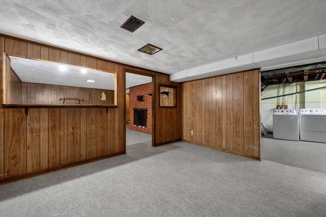 1370 Erickson Road, Columbus, OH 43227