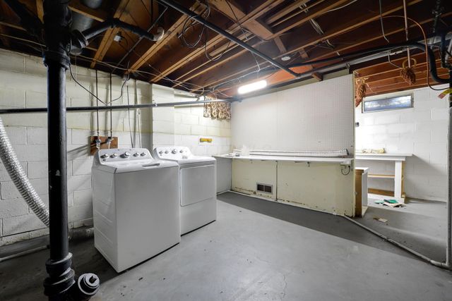 1370 Erickson Road, Columbus, OH 43227