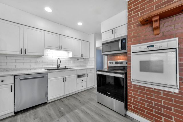 1370 Erickson Road, Columbus, OH 43227