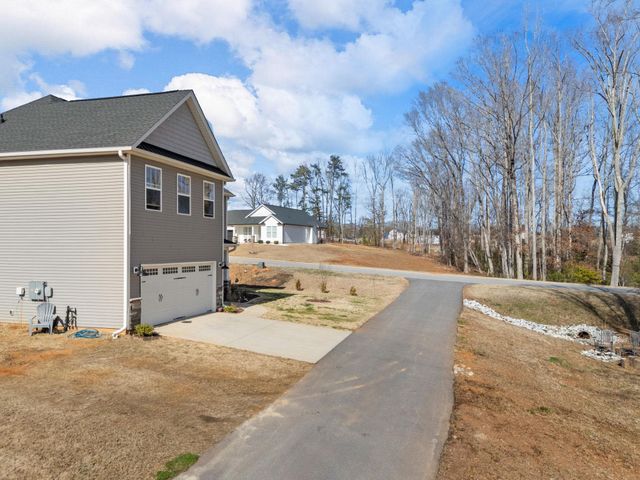 610 Circinae Road, Cowpens, SC 29330