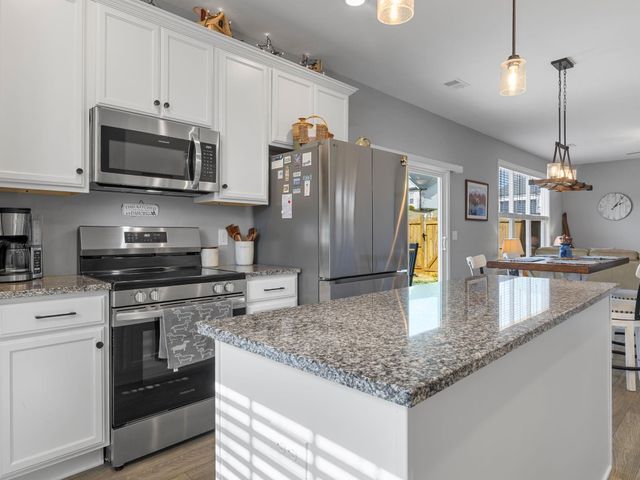 610 Circinae Road, Cowpens, SC 29330