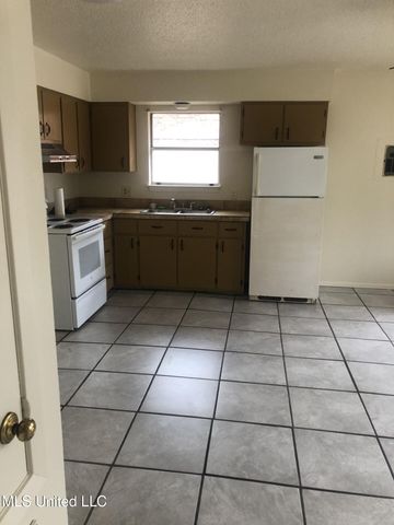 1521 43rd Avenue, Gulfport, MS 39501