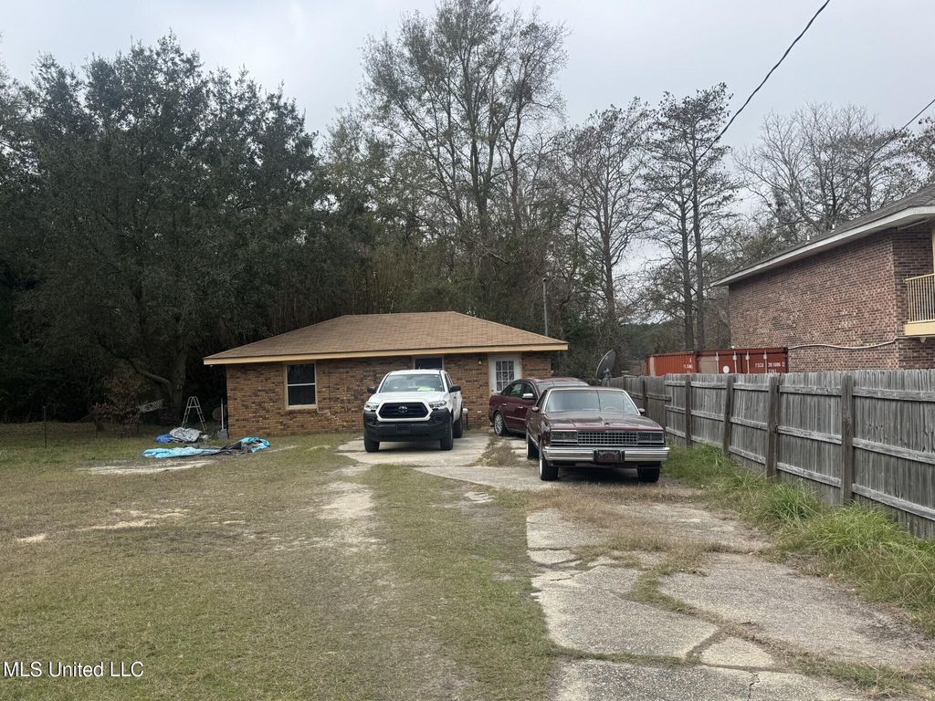 1521 43rd Avenue, Gulfport, MS 39501