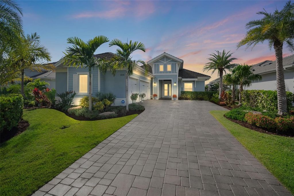 Image 1 of property listing at 8315 PAVIA WAY, Bradenton, FL 34202