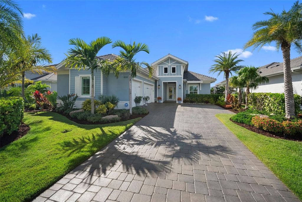 Image 2 of property listing at 8315 PAVIA WAY, Bradenton, FL 34202