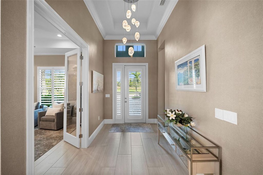 Image 5 of property listing at 8315 PAVIA WAY, Bradenton, FL 34202