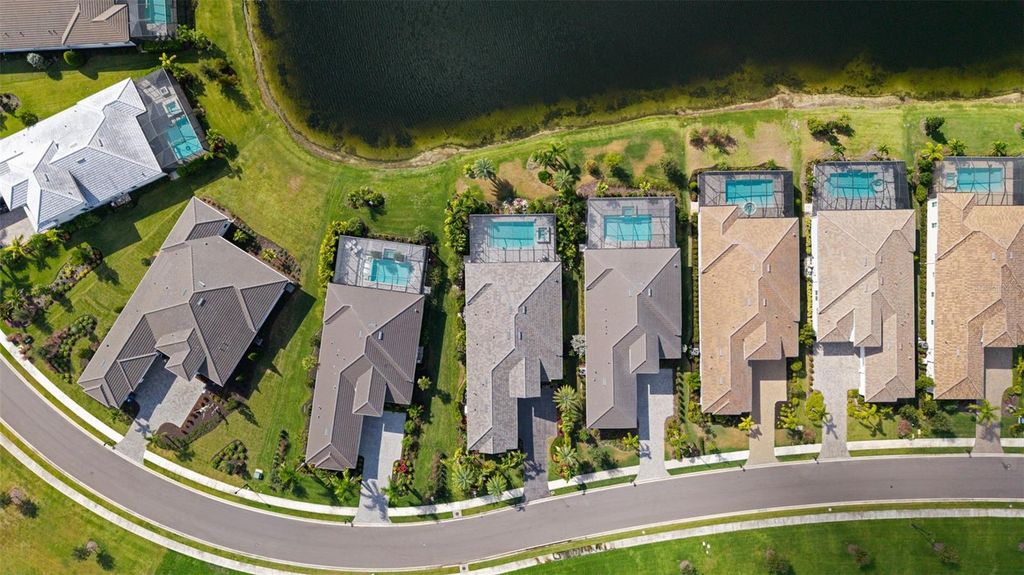 Image 57 of property listing at 8315 PAVIA WAY, Bradenton, FL 34202