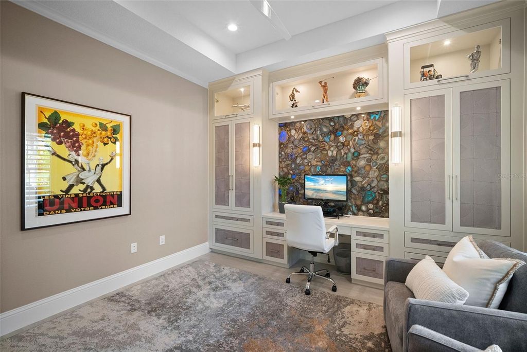 Image 7 of property listing at 8315 PAVIA WAY, Bradenton, FL 34202