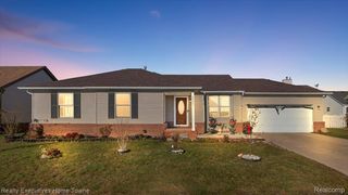 46651 Heather Lane, New Baltimore, MI 48051