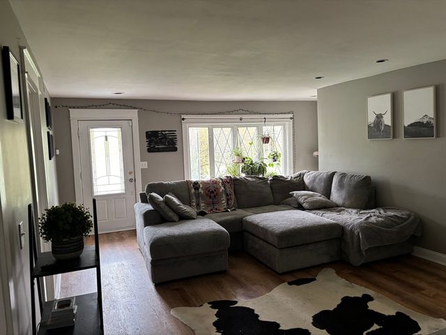 1211 Piper Rd, West Springfield, MA 01089