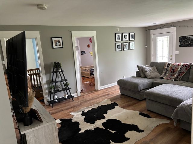 1211 Piper Rd, West Springfield, MA 01089