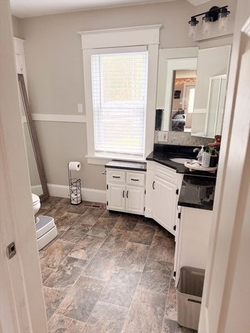 1211 Piper Rd, West Springfield, MA 01089