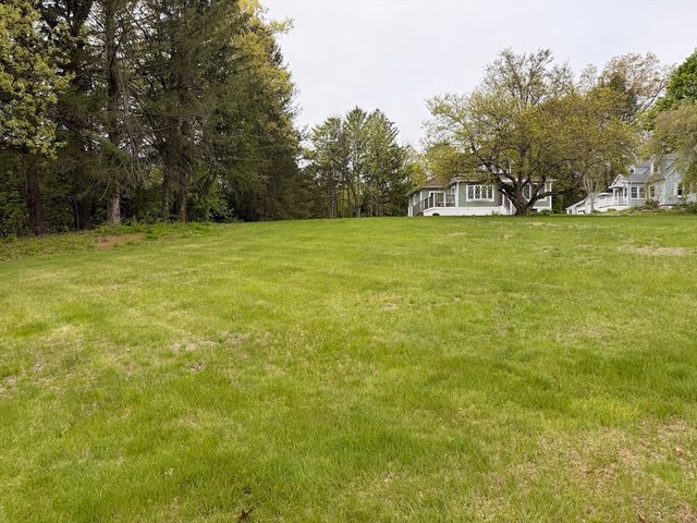 1211 Piper Rd, West Springfield, MA 01089