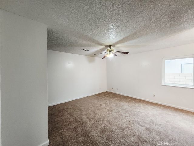 12850 Bermuda Dunes Drive, Victorville, CA 92395