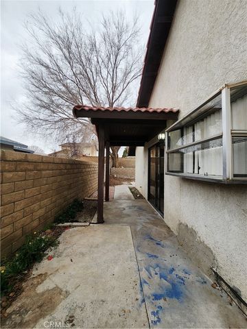 12850 Bermuda Dunes Drive, Victorville, CA 92395