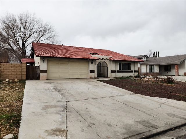 12850 Bermuda Dunes Drive, Victorville, CA 92395
