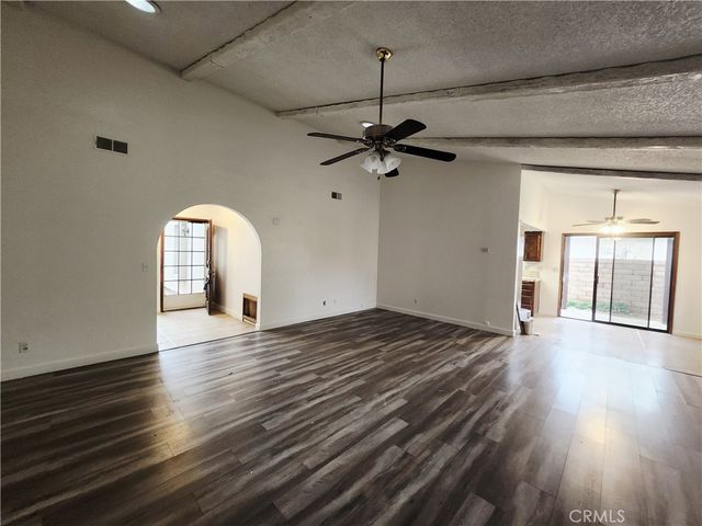 12850 Bermuda Dunes Drive, Victorville, CA 92395