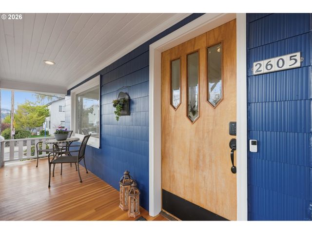 2605 Se Woodward St, Portland, OR 97202