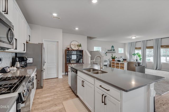 3104 Lake Barkley Way, Fuquay Varina, NC 27526