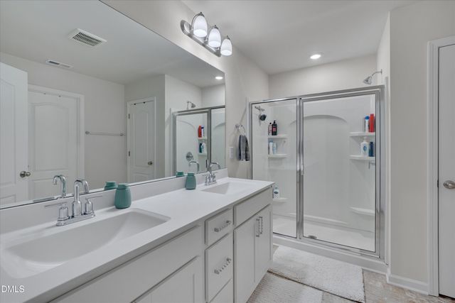 3104 Lake Barkley Way, Fuquay Varina, NC 27526