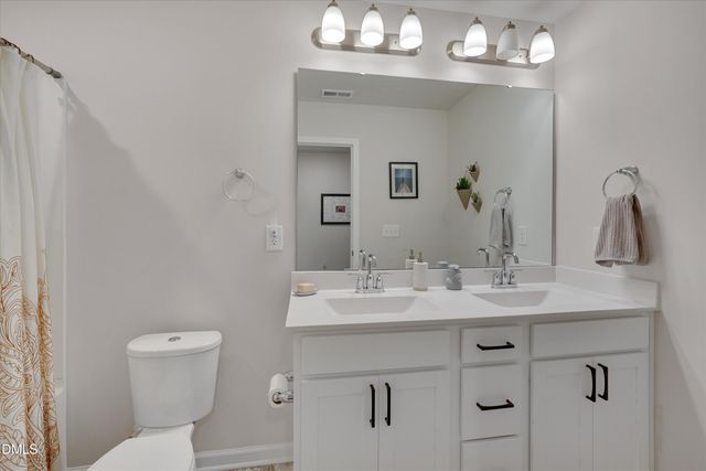 3104 Lake Barkley Way, Fuquay Varina, NC 27526