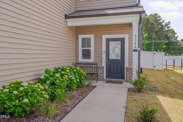 3104 Lake Barkley Way, Fuquay Varina, NC 27526