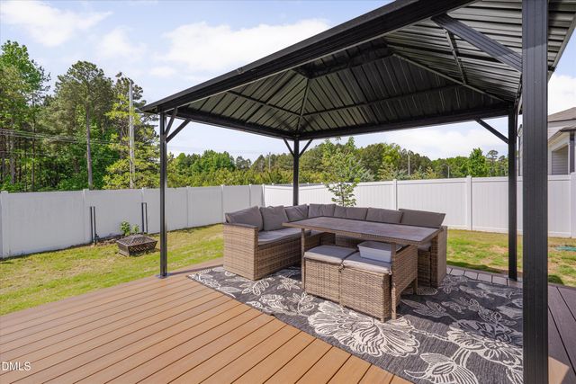 3104 Lake Barkley Way, Fuquay Varina, NC 27526