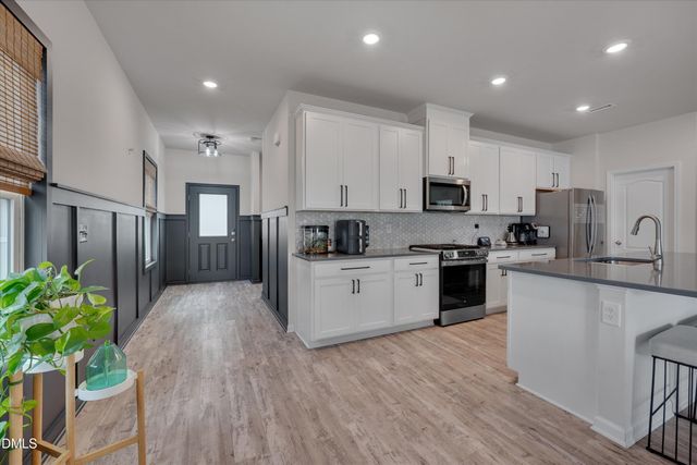 3104 Lake Barkley Way, Fuquay Varina, NC 27526