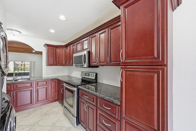 8336 NW 37th Place, Sunrise, FL 33351