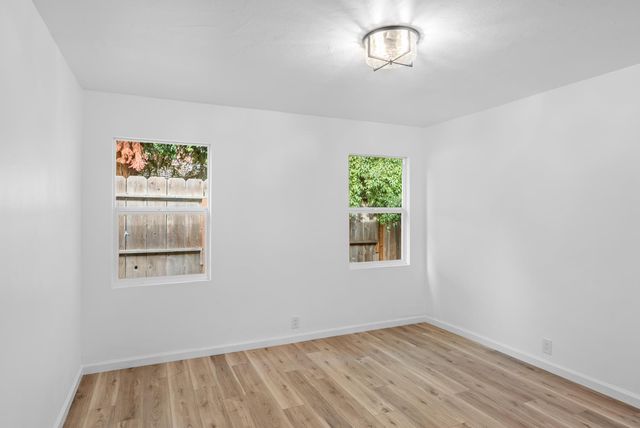 1125 Wellesley Ave, Modesto, CA 95350