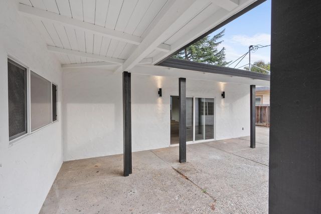 1125 Wellesley Ave, Modesto, CA 95350