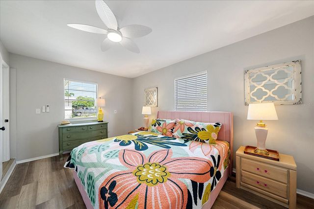 920 MYRTLE AVENUE, Venice, FL 34285