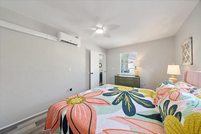 920 MYRTLE AVENUE, Venice, FL 34285