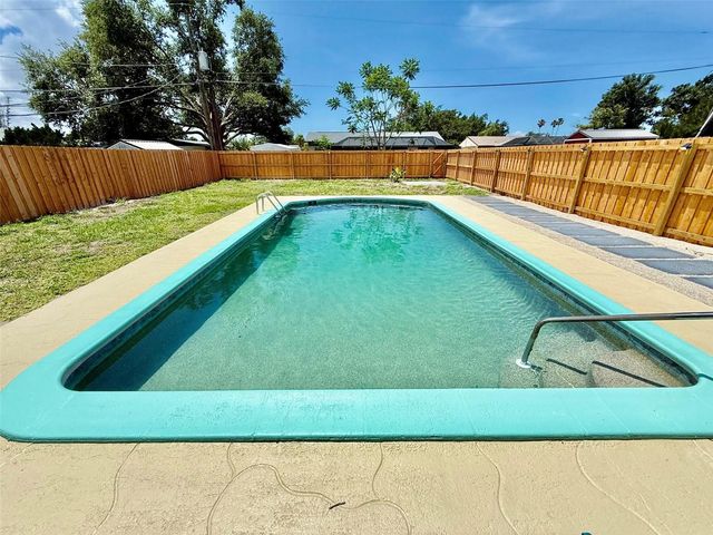 920 MYRTLE AVENUE, Venice, FL 34285
