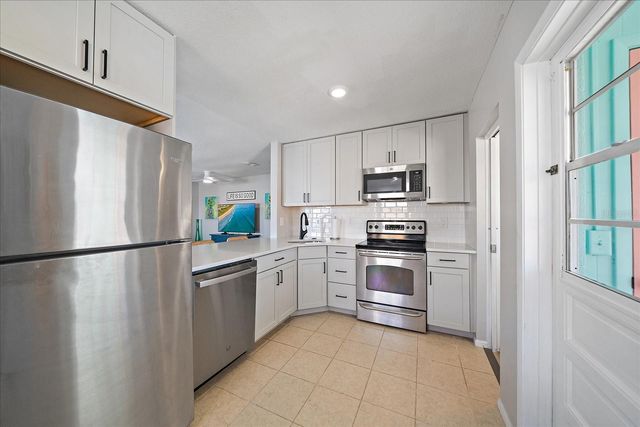 920 MYRTLE AVENUE, Venice, FL 34285